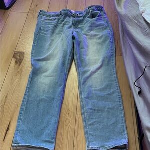 Old Navy Relaxed Fit Light Blue Jeans